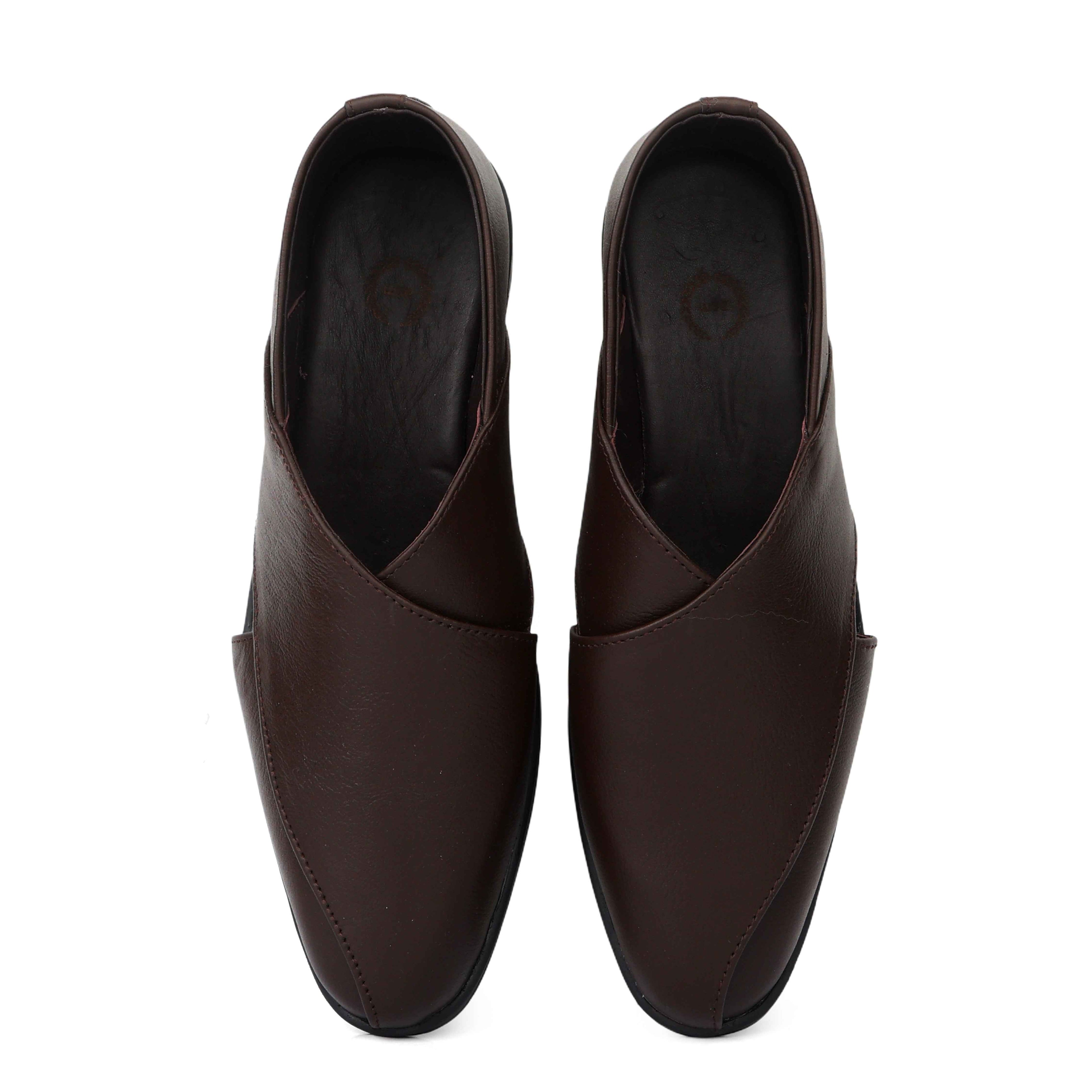 Peshawari : Brown leather handmade Peshawari with Memory foam footpad. Article : P01_BrownTP
