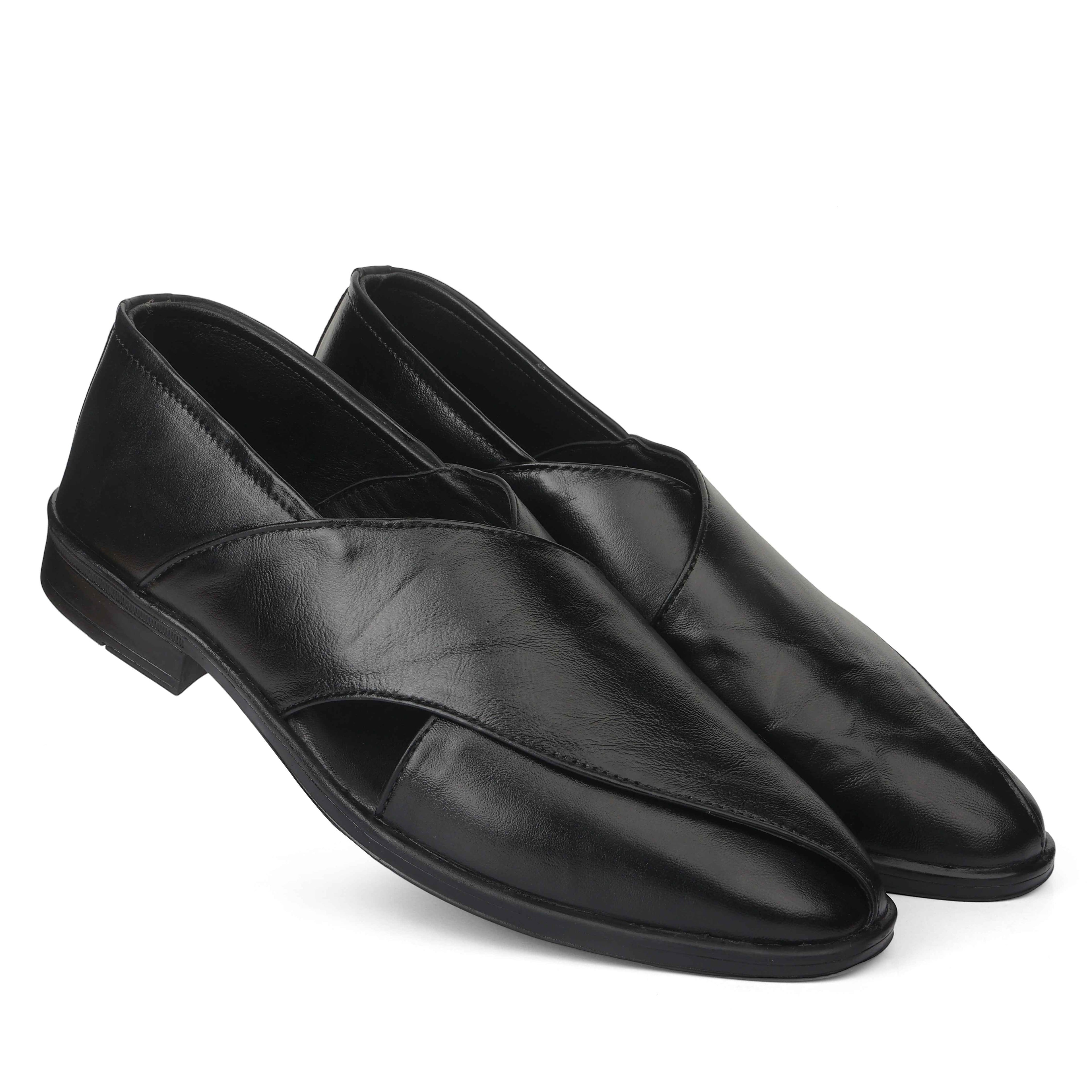 Peshawari : Black leather handmade Peshawari with Memory foam footpad. Article : P01_BlackTP