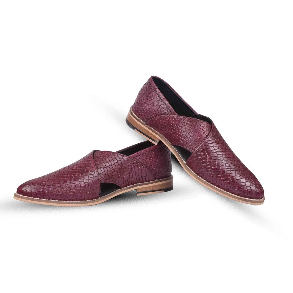 Peshawari : Alligator Wine embossed leather handmade Peshawari with Memory foam footpad. Article : P01_Alligator_Wine