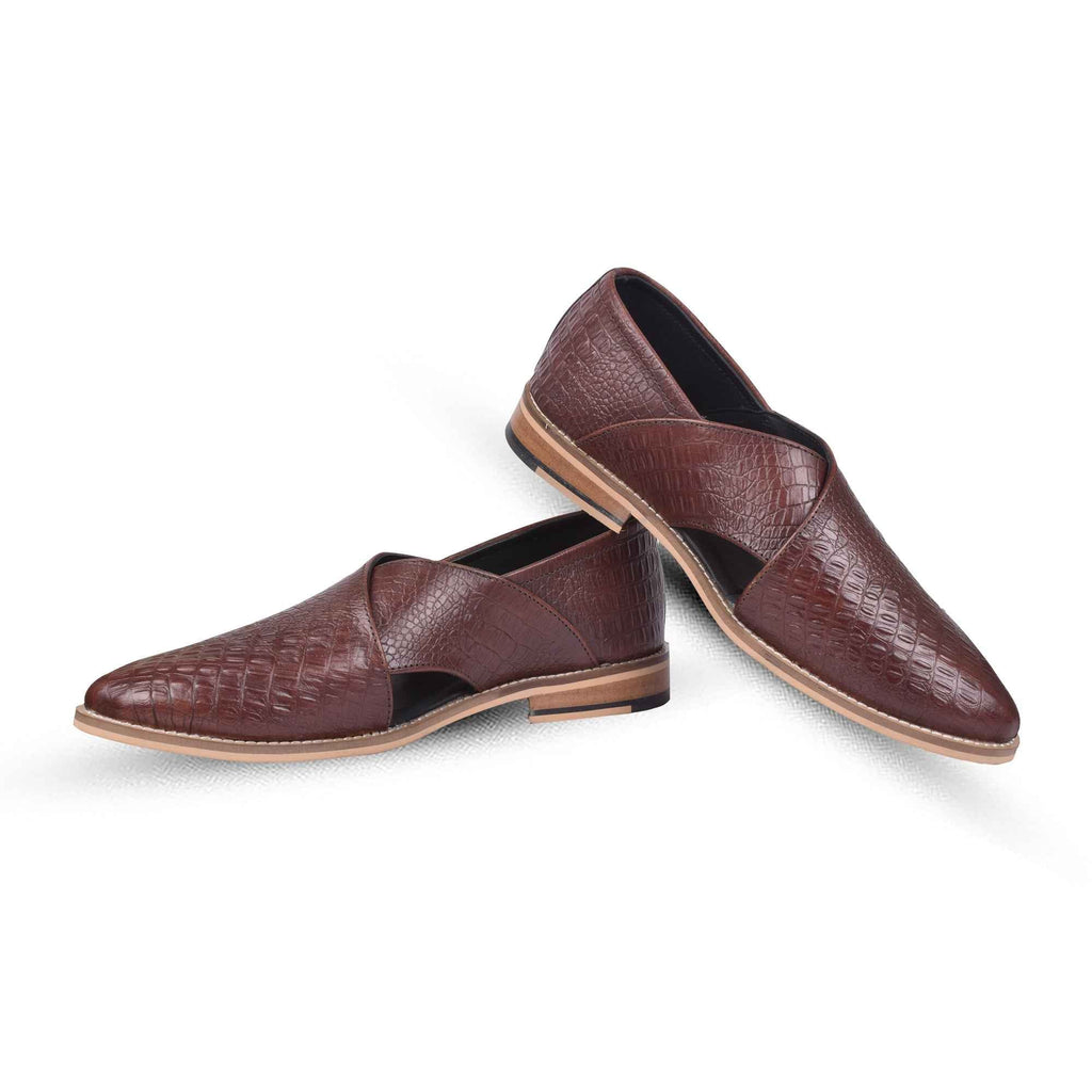 Peshawari : Croco Brown embossed leather handmade Peshawari with Memory foam footpad. Article : P01_Croco_Brown