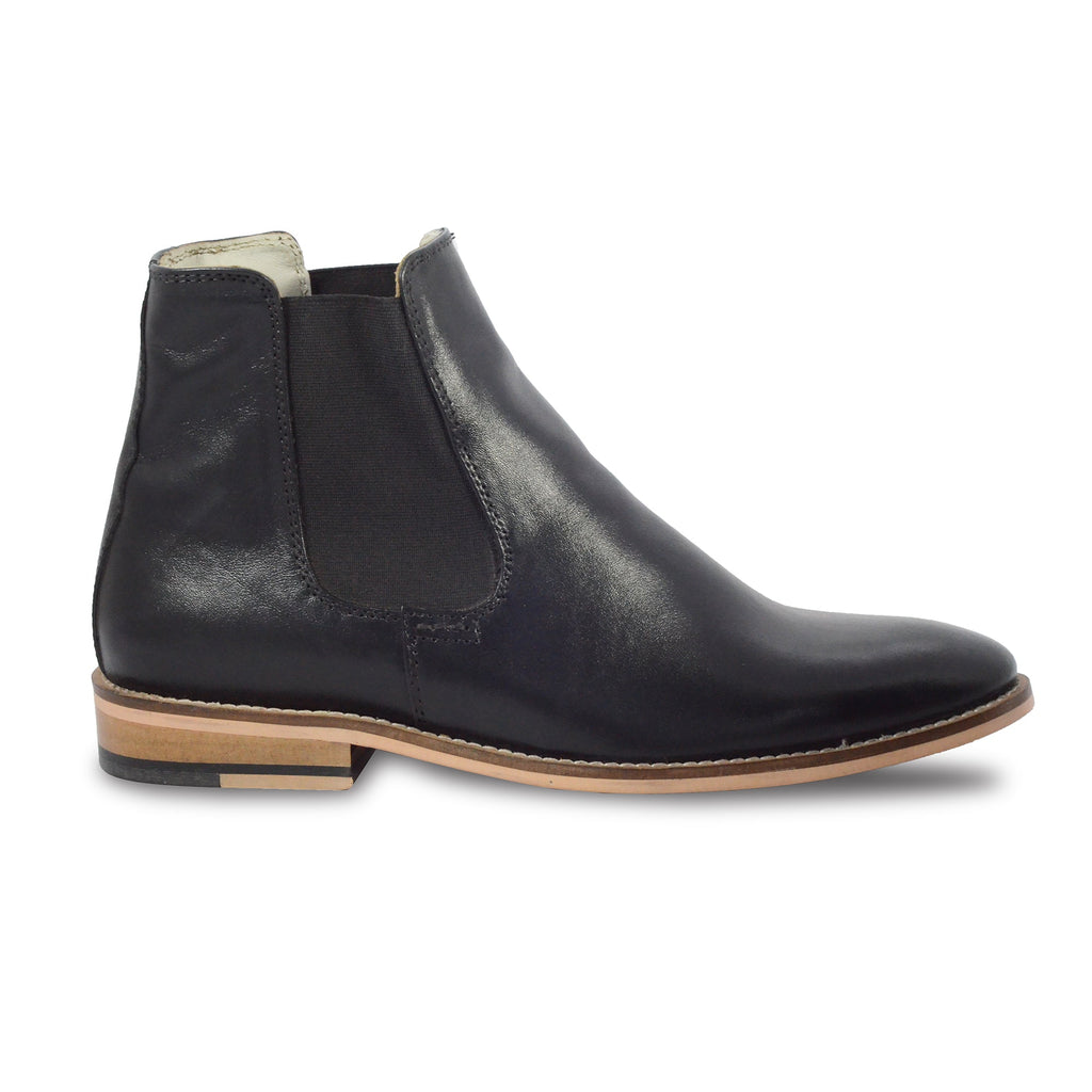Chelsea Boots : Genuine Black  leather Chelsea Boots with Memory foam footpad. Article : Chelsea01
