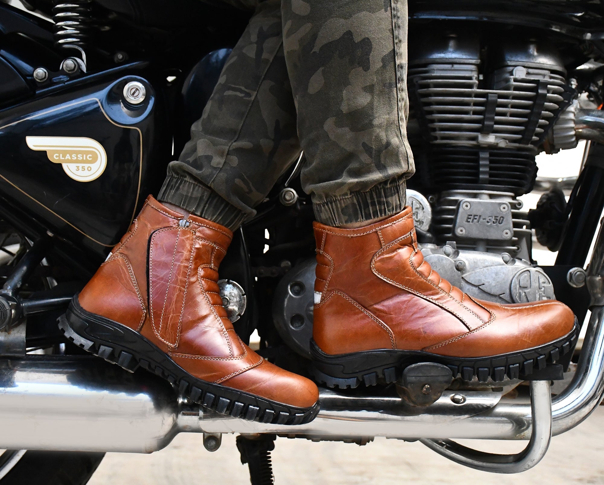 Biker Boots : Tan  Rugged leather Rider boots for bikers with Steel toe.