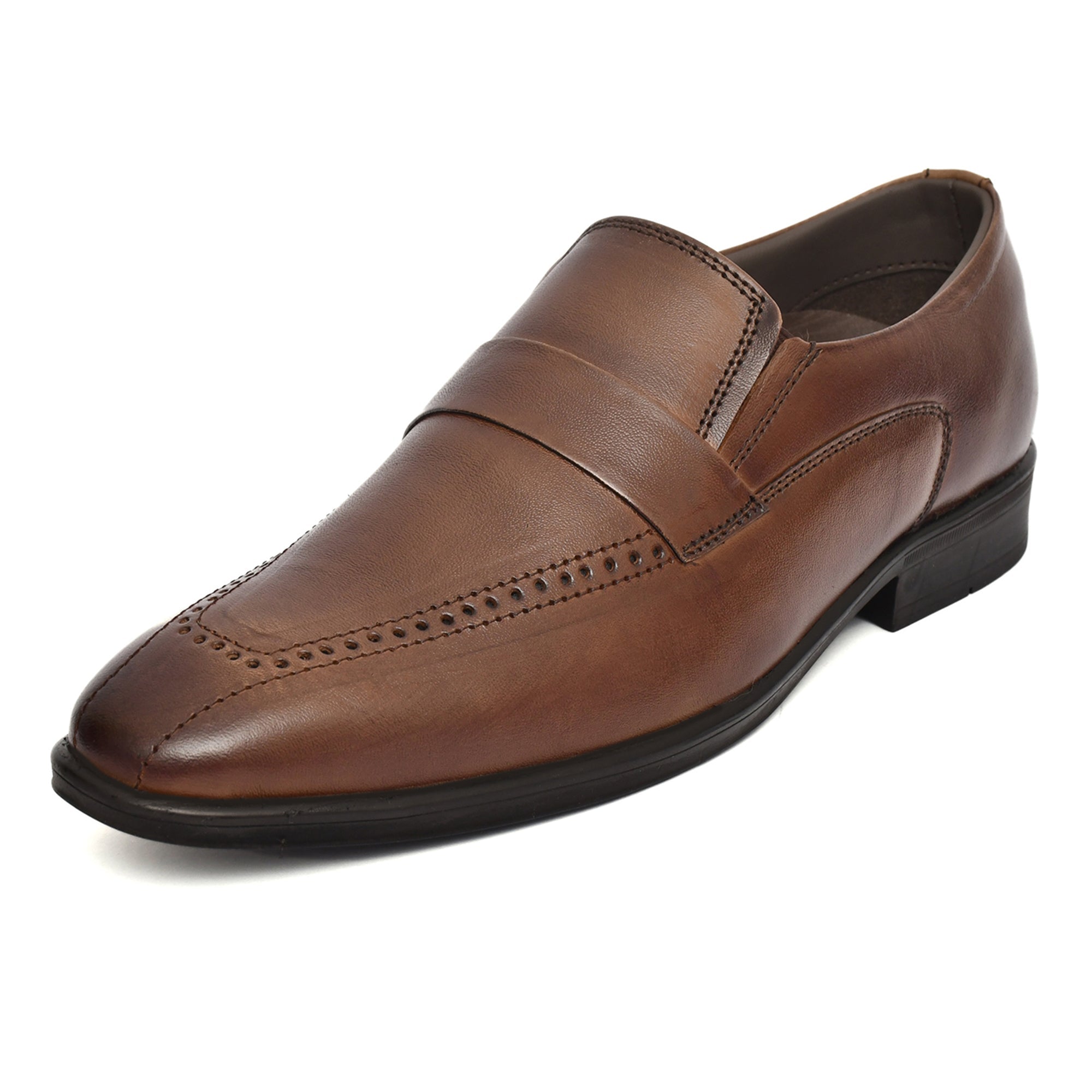 Penny loafers :  Brown leather Penny loafer Memory foam footpad. Article : Al01-Brown
