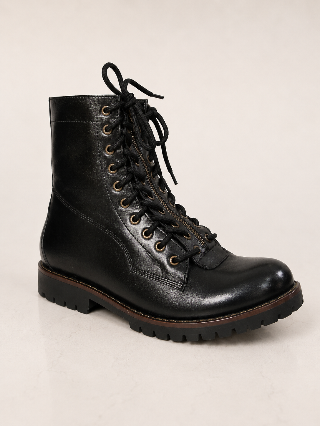 amisar Pilot Boot Classic Black Grain Leather Upper TPR Sole side view