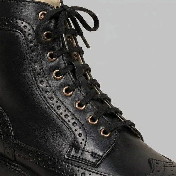 Lace-Up