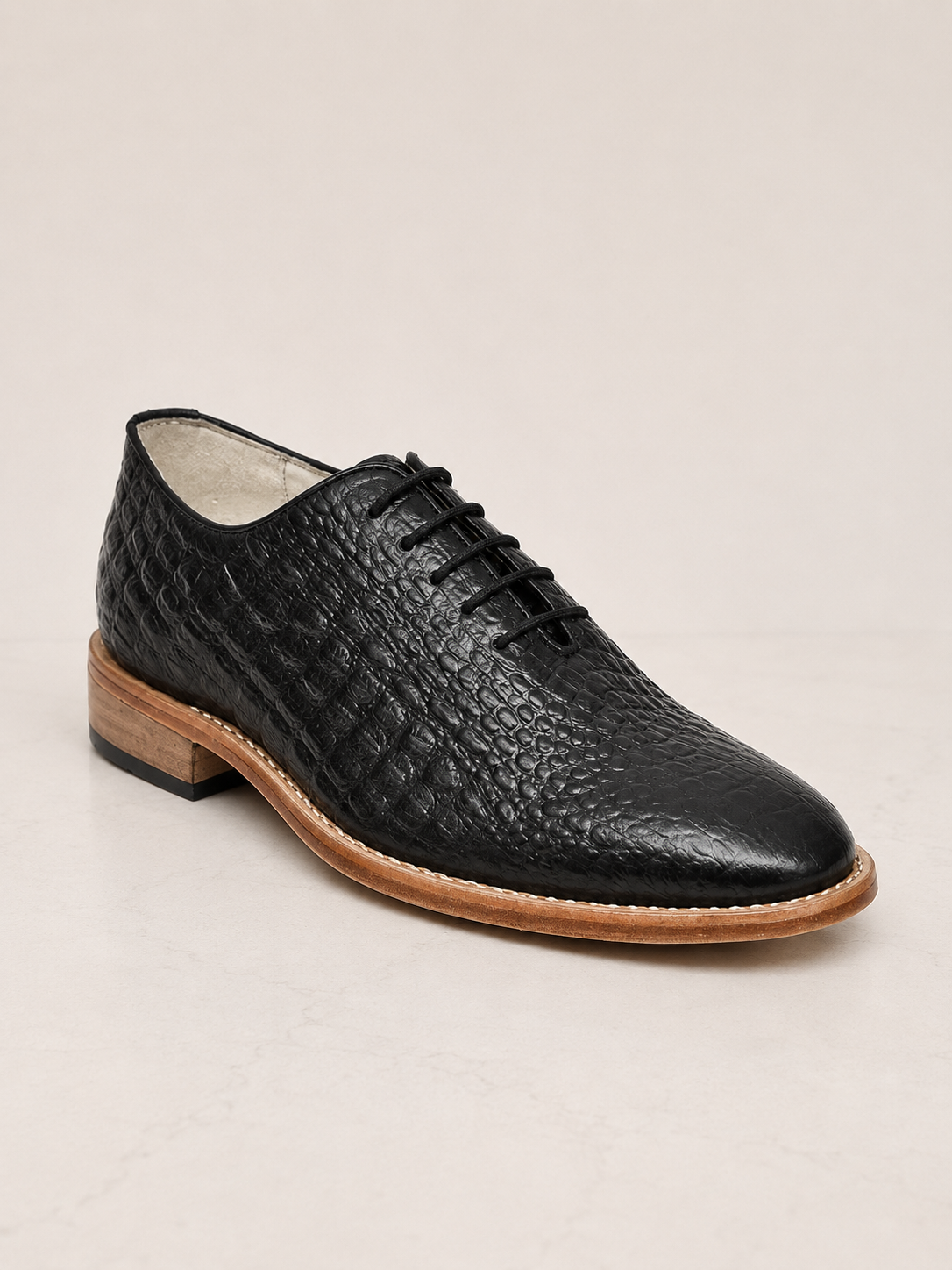 amisar black croco embossed leather handmade argentinian sole soft leather derby goodyear welted side view