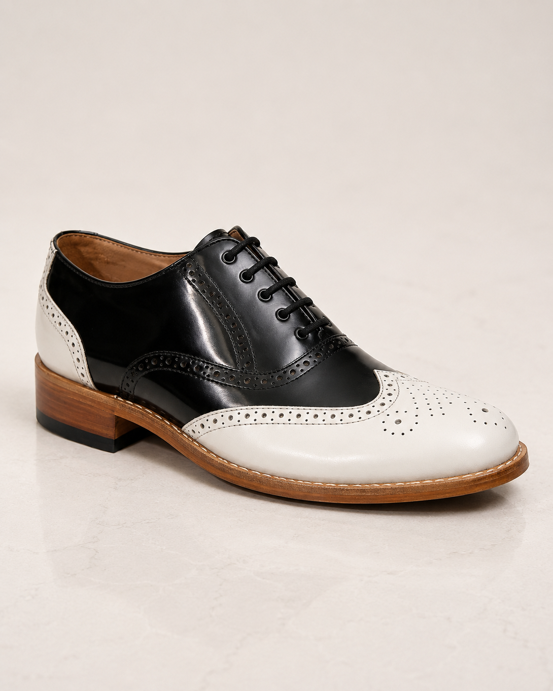 amisar brogue black white goodyear welted Handmade Argentinian Leather sole side view