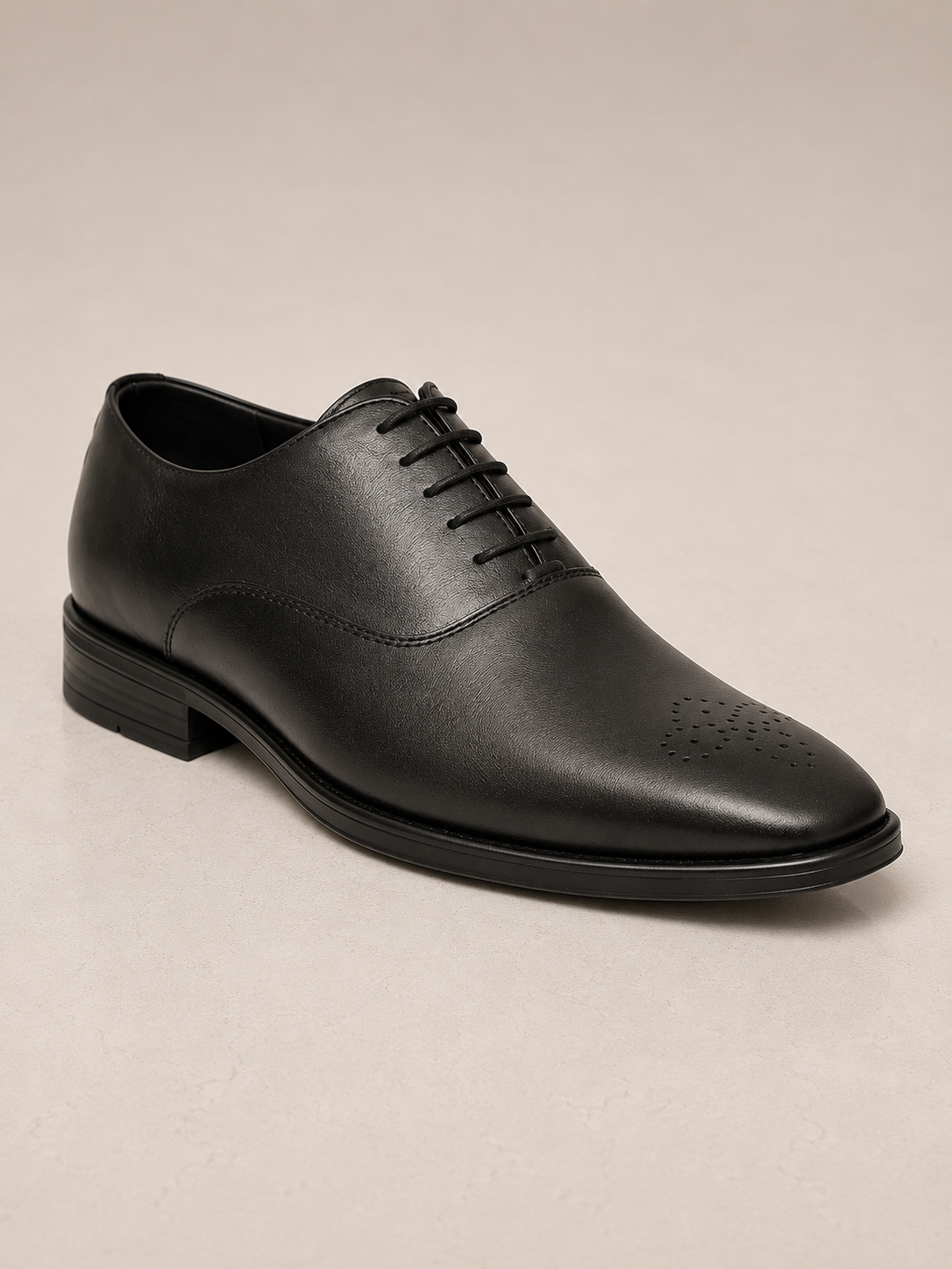 amisar Derby punch Lace-Up Silhouette Full black Leather Upper Rubber Sole Cemented side view