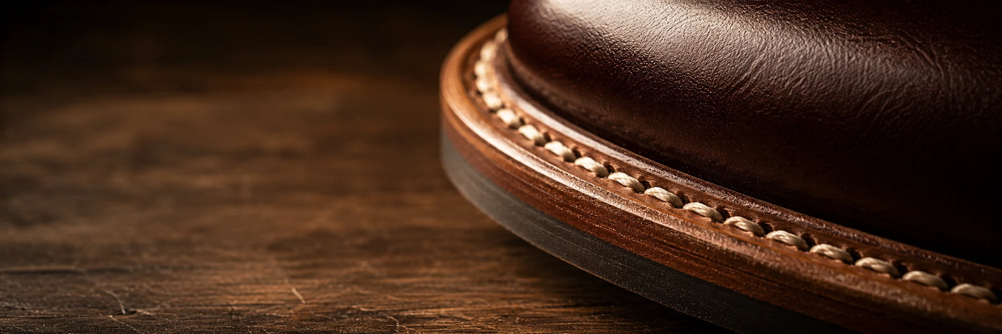 amisar-goodyear-welted-banner-toe-view