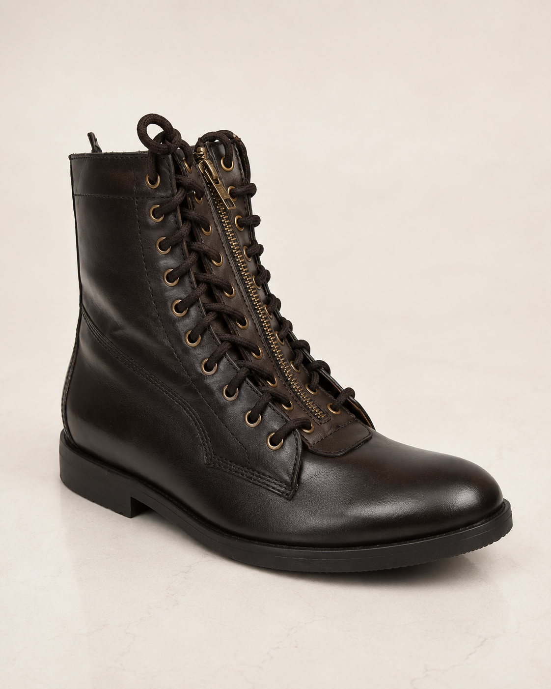 amisar Pilot Boot Women Brown Grain Leather Upper Brass Chain Brass Eyelets side view