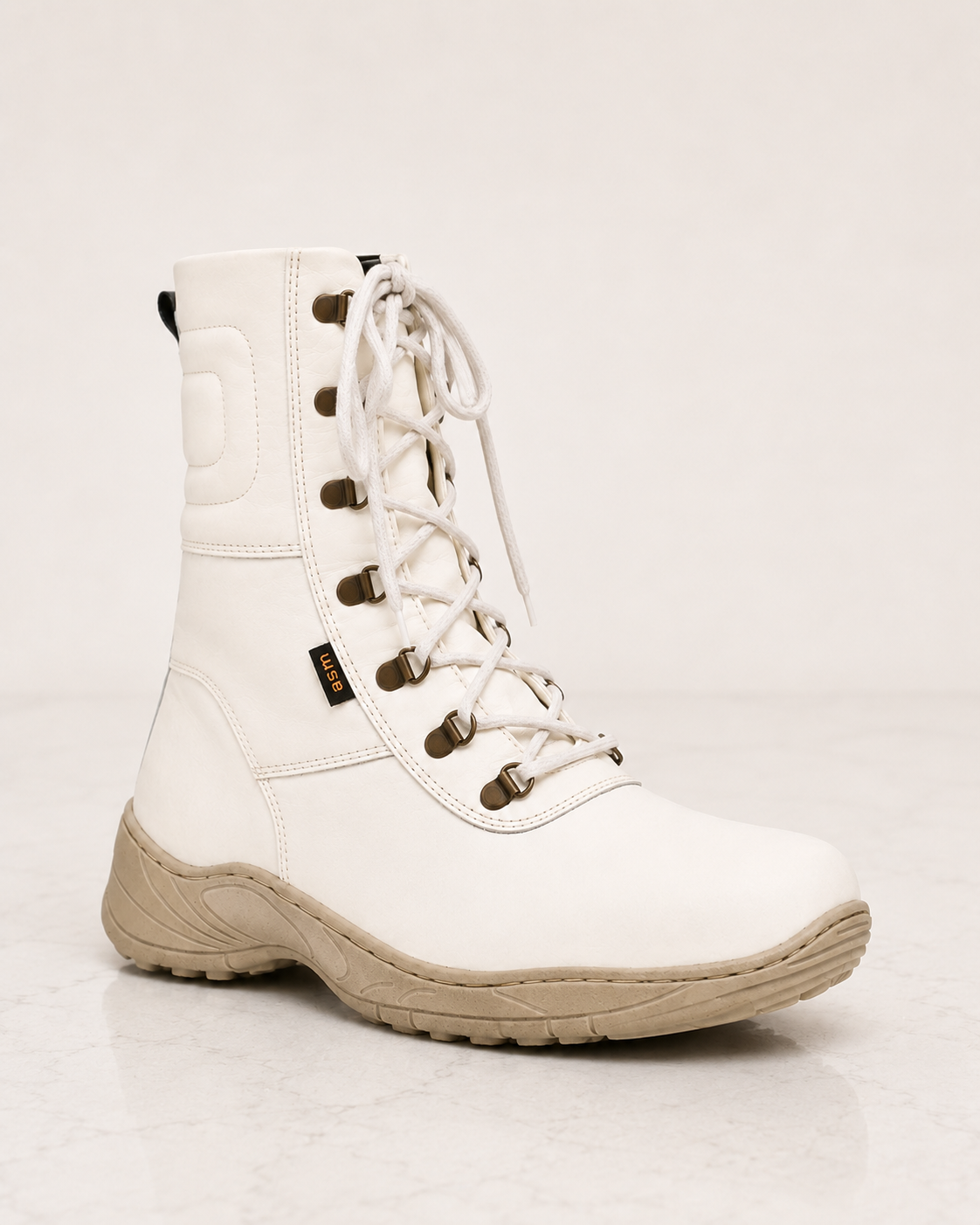 amisar white thermal boots Grain Leather Upper Brass Eyelet Lacing High Performance TPR Sole Insulation & Fur Lining side view